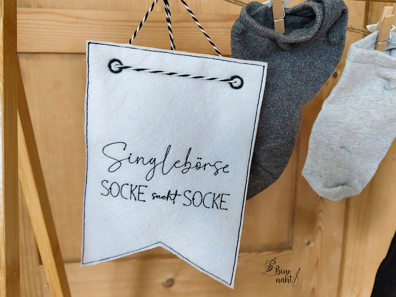Preview: Singlebörse, Socke sucht Socke Spruch - redwork Stickdatei